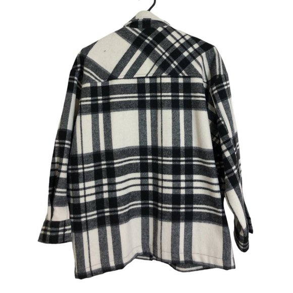ZARA Black and White Plaid Oversized Shacket - Picture 10 of 13